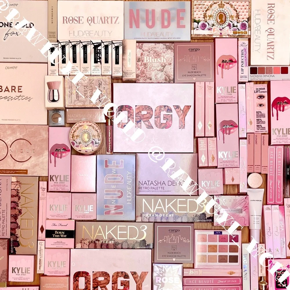 MAKEUP MYSTERY BOX DELUXE HIGH END BRANDS LUXE MYSTERY MAKEUP BOX BRAND NEW BNIB - Picture 1 of 15